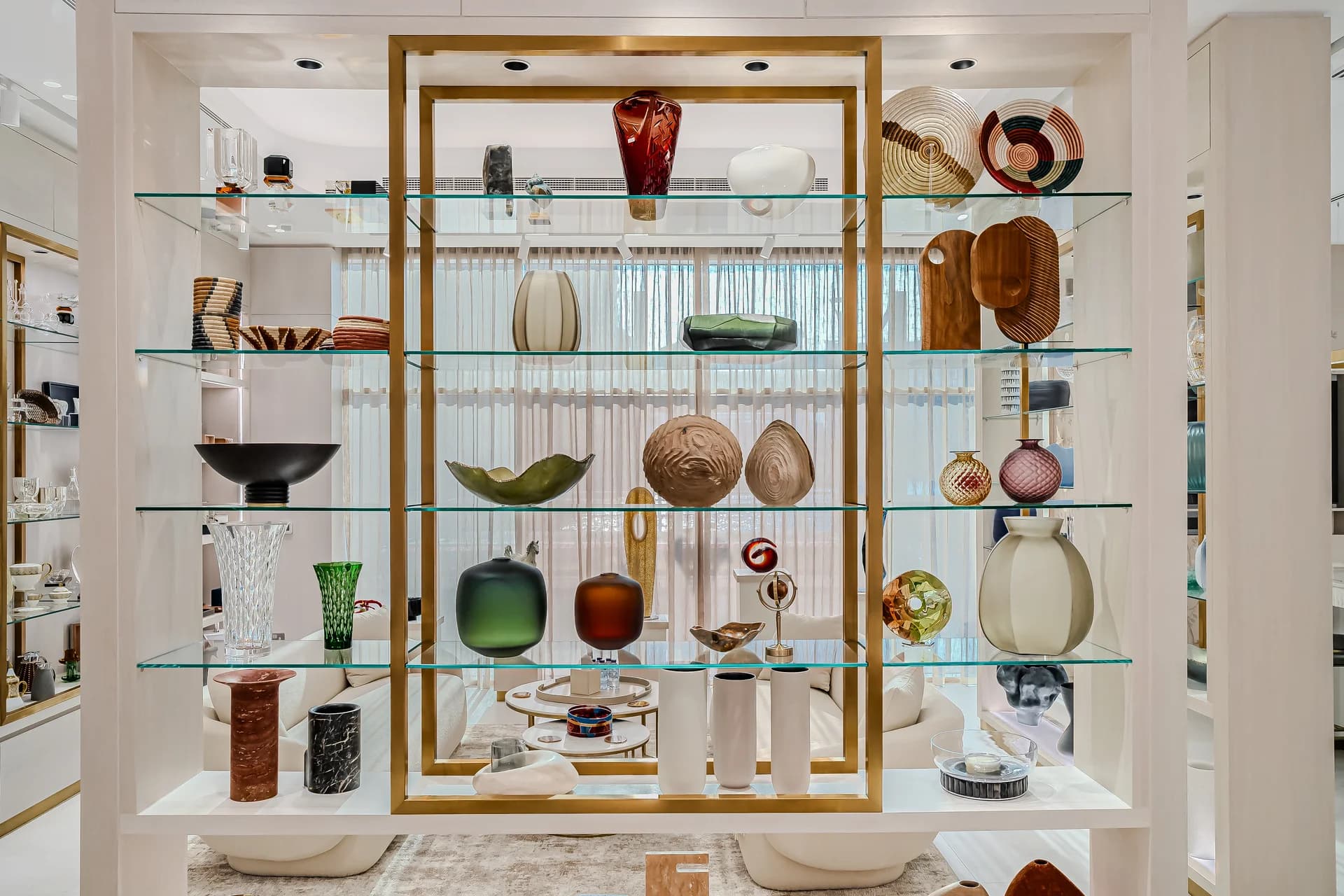 Glancy Fawcetts Luxury Tableware Linens And Accessories Showroom In Abu Dhabi